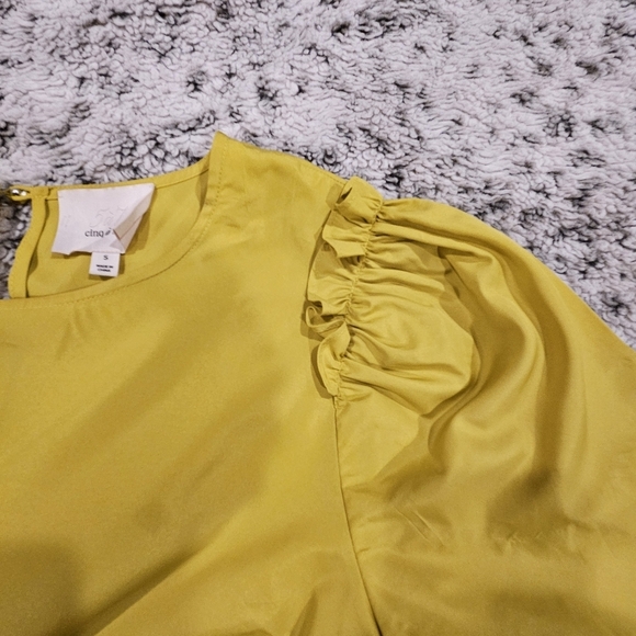 Cinq À Sept SZ S Jackie Puffy Sleeve Ruffle Trim Loose Fit Regencycore Blouse - Picture 11 of 12
